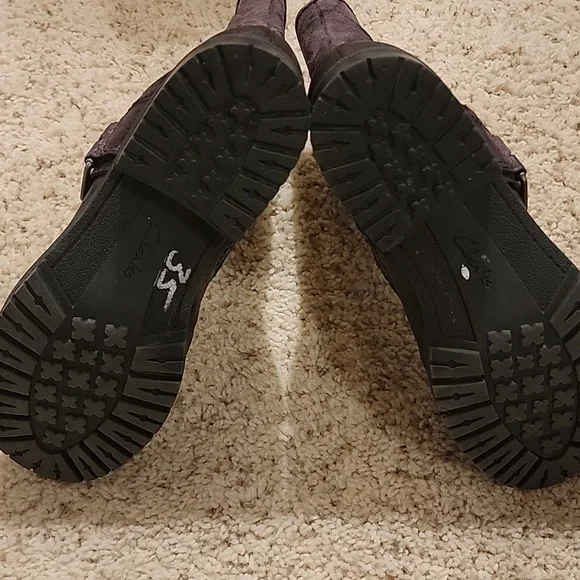 Clarks Womens Leather Ankle Boots. Plum Color..NWOB - Picture 4 of 6